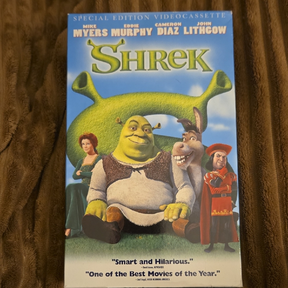 Dreamworks Shrek Videocassette - Green and Blue